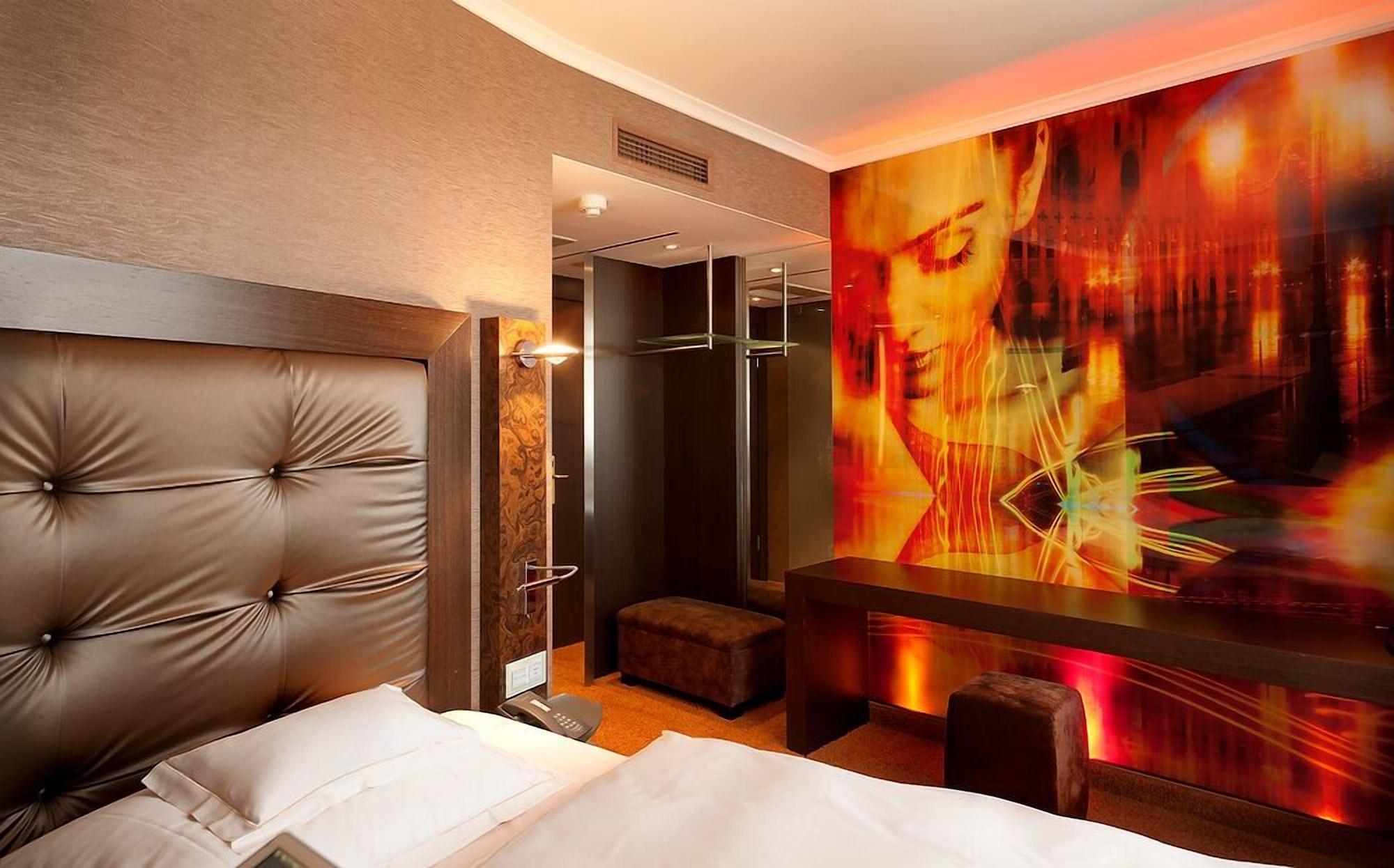 Savoy Hotel Cologne Luaran gambar